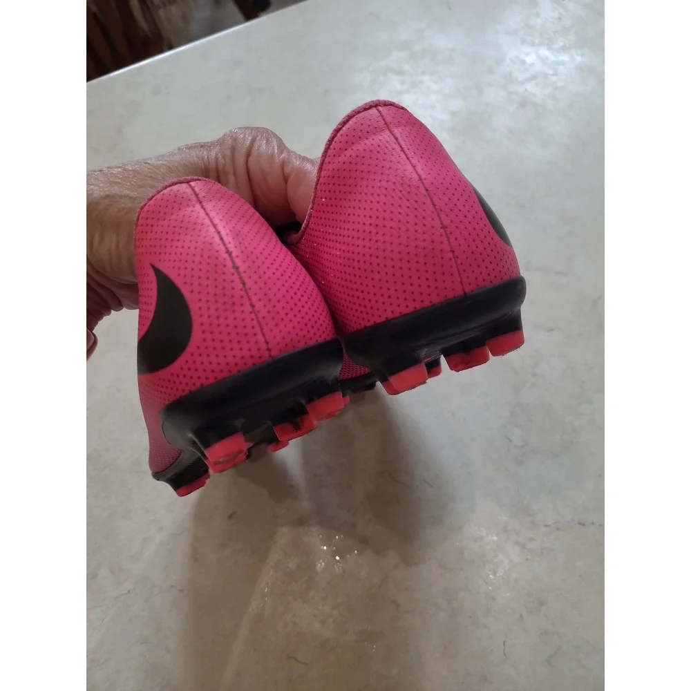 Nike Jr. BRAVATA II FG‎ Youth Size 3Y Soccer Cleats Pink Black Athletic Sports